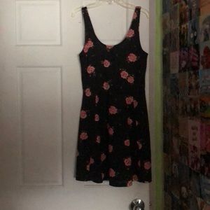 Cute floral dress for the spring time or summer!